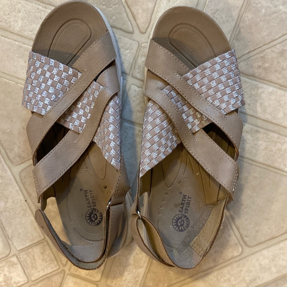 Earth Spirit Sandals Size 8
